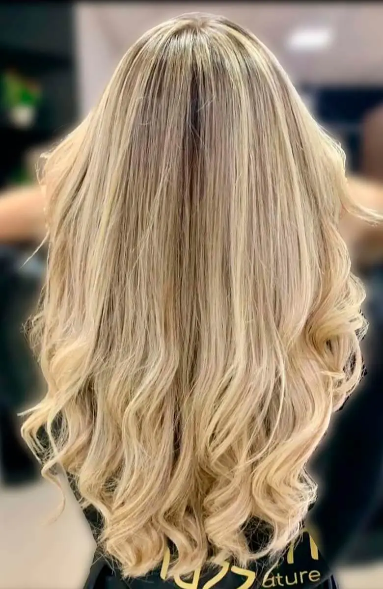 Cabelo após tratamento Graciele Espaço de Beleza e Estética