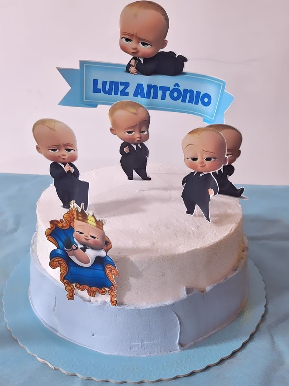 Bolo de Aniversário Luiz Antonio Thais Doces e Bolos no IBI-ON
